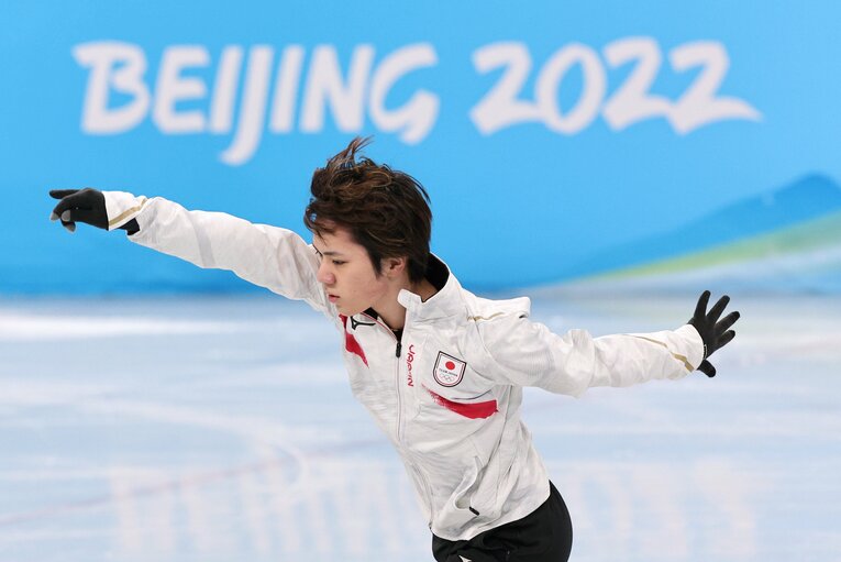 現地入りした翌日の3日、リンクで練習をする宇野昌磨　©JIJI PRESS