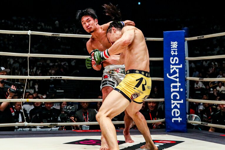 試合終了間際の攻防　©RIZIN FF Susumu Nagao
