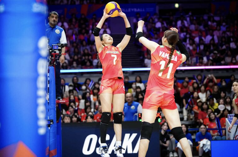 栄絵里香（VNLブラジル戦）　©︎Volleyball World