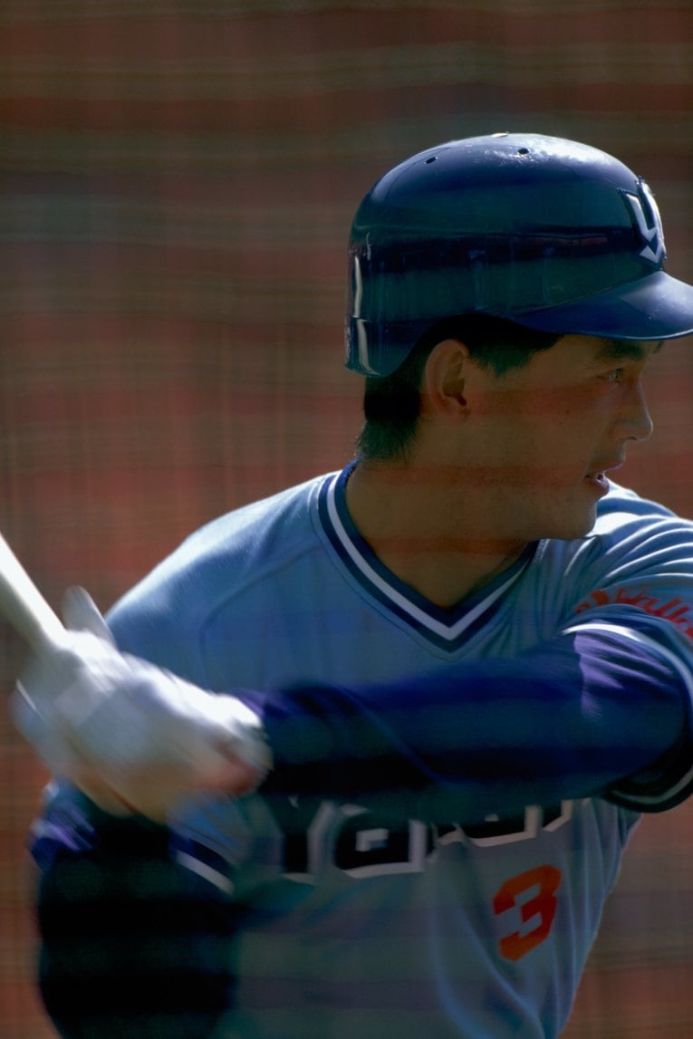 ヤクルト時代の一茂。直球に対してだけなら「1億円プレーヤーだった」　©BUNGEISHUNJU