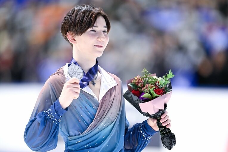 全日本選手権表彰式、銀メダルを獲得した中田璃士（16歳）©︎Asami Enomoto