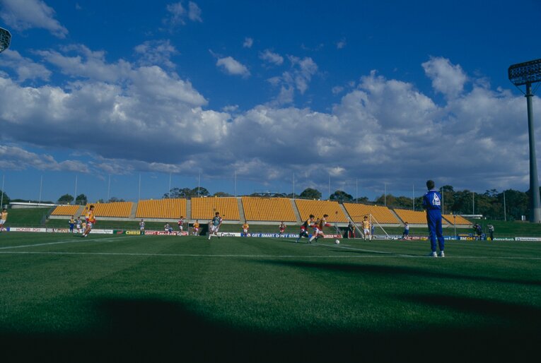1996年、名古屋グランパスのオーストラリアキャンプで指導するアーセン・ベンゲル　©Naoya Sanuki