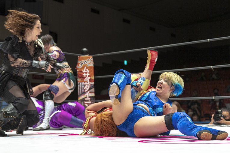 神取＆アジャ＆“W井上”！ レジェンドたちが若手精鋭軍との「3本勝負」で必殺技連発…“お祭り”カードに見た歴史的意義とは？(60)