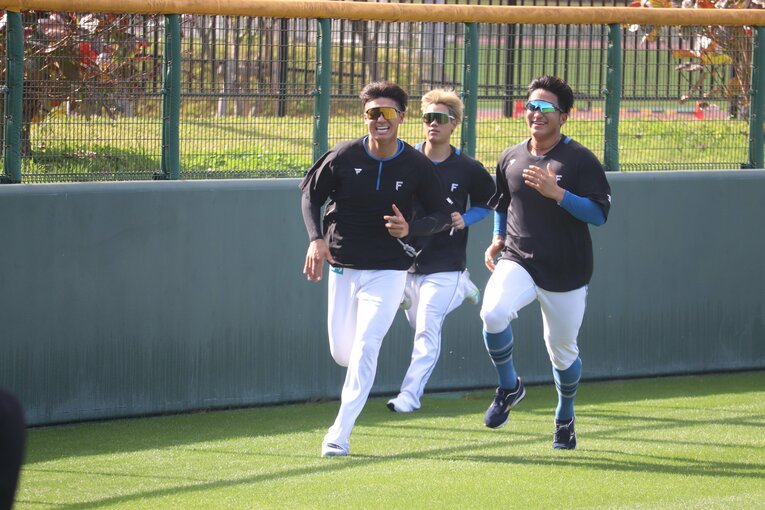 稲葉二軍監督のもと、メジャー流改革に挑む日ハムの選手たち　©Yu Takagi