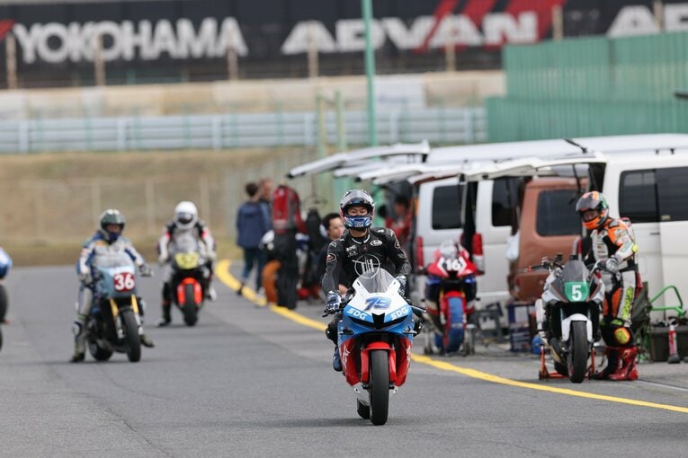 11年ぶりに筑波でも走行。一般のライダーに混ざって走る　©Satoshi Endo