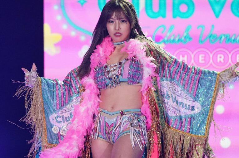 舞華との新ユニットを結成し、今後の動向が注目される白川未奈 ／ photograph by Essei Hara