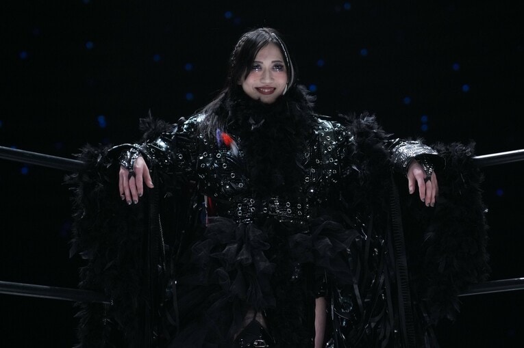 笑みを浮かべる上谷沙弥。11月3日、大田区総合体育館　©Essei Hara