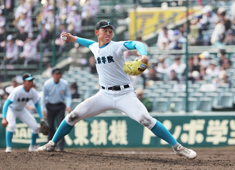 2年春のセンバツ甲子園で最速152キロをマークした菰田 ©JIJI PRESS