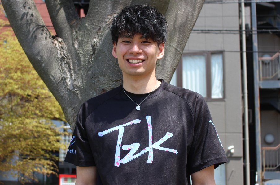 歩くことさえできなかった少年がVリーガーになるまで「人生はきっかけ次第で好転する」…春高で輝く柳田将洋のプレーに憧れて