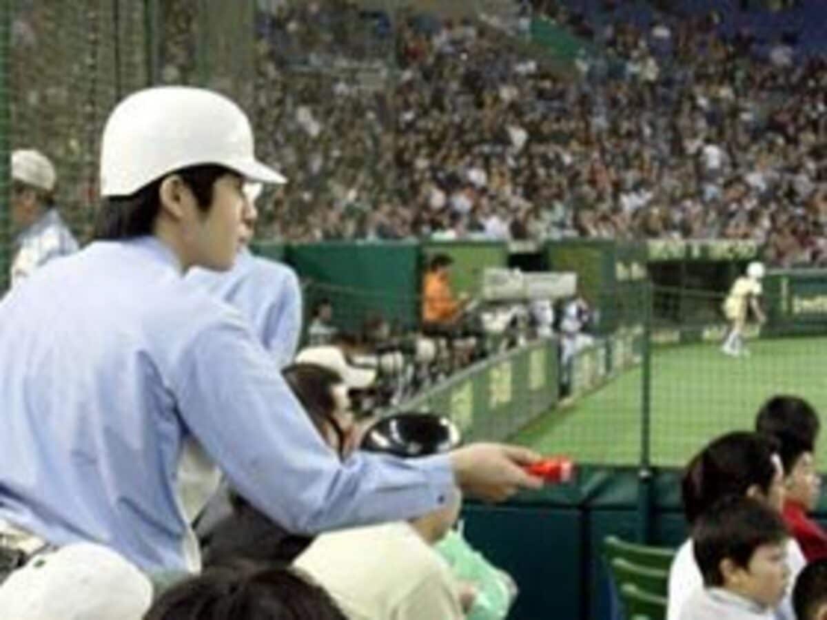 東京ドーム・エキサイトシート係員の独白 - プロ野球 - Number Web