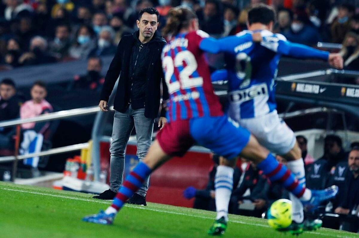 シャビ新監督41歳は暗黒バルサを救えるか 《メッシとの黄金連係・涙を