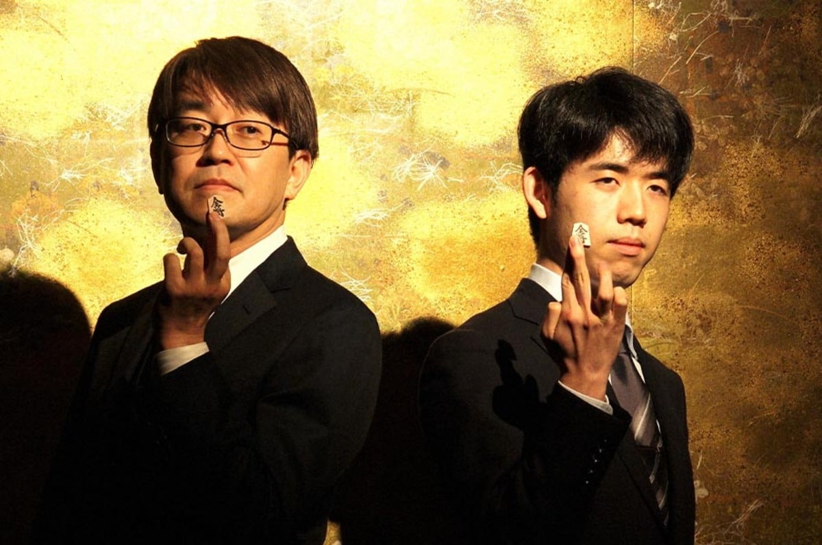 羽生善治52歳vs藤井聡太20歳」Nスぺ番組担当Dは“羽生名人の記録係を