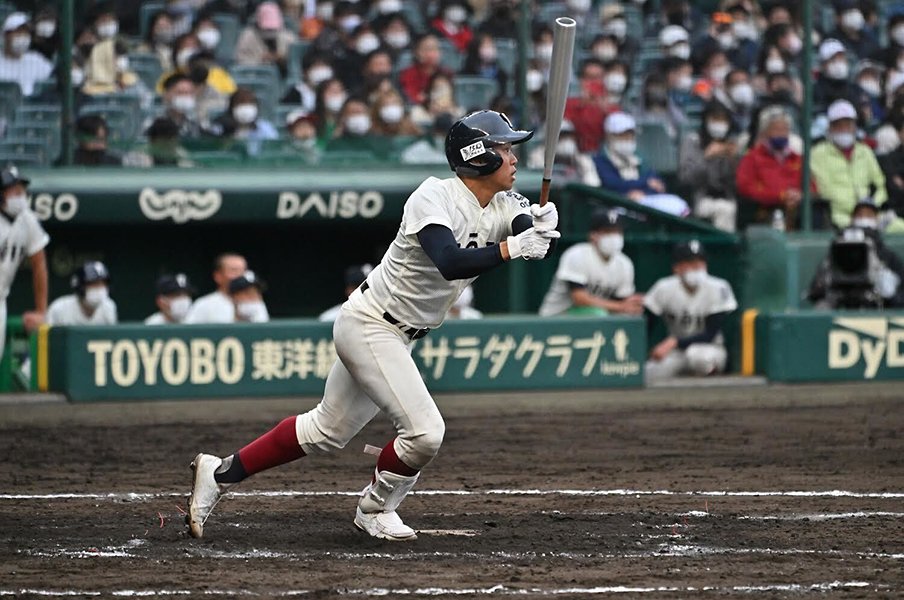 大阪桐蔭、恐るべきは“KKのPLに並ぶ1試合6本塁打”だけではない…「打率.538、5本塁打の3番が送りバント」など“2つの鉄則”＜Number Web＞ photograph by Hideki Sugiyama