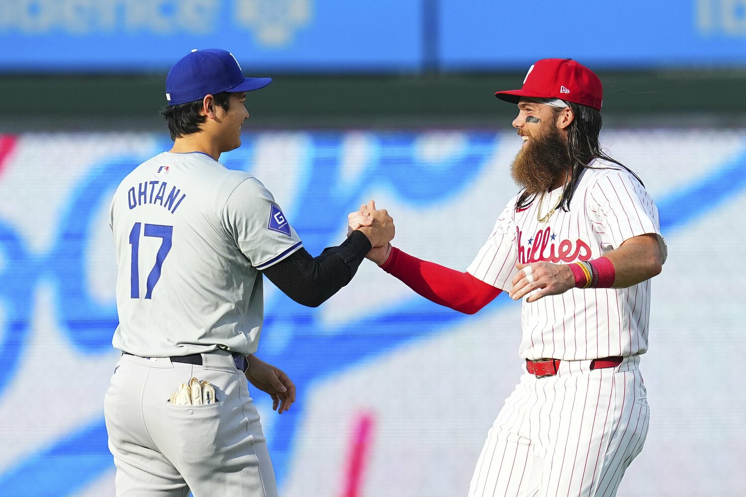 旧交を温めるマーシュと大谷　©Getty Images