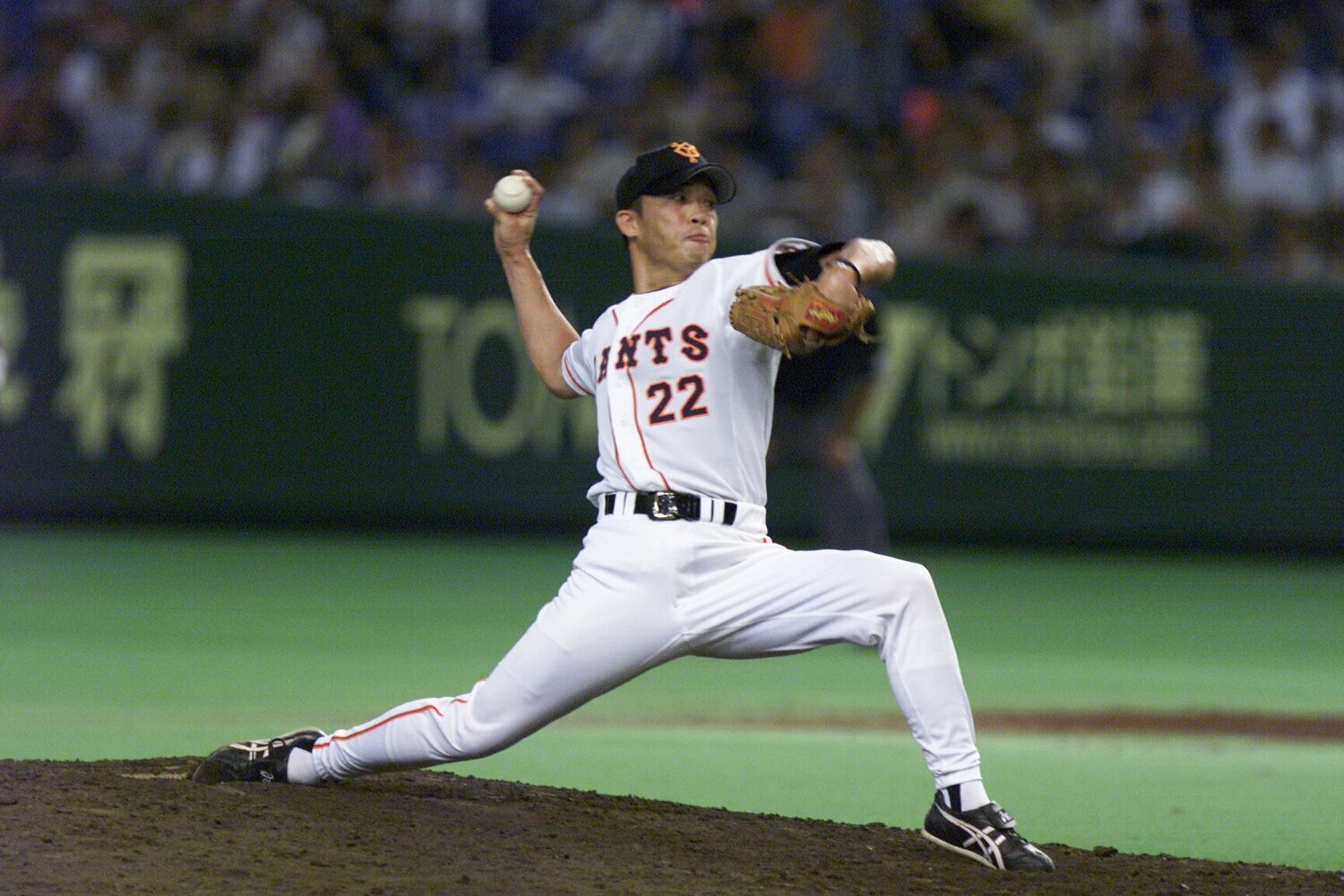 ジャイアンツ時代の田畑。2001年の後半戦だけで29試合に登板した　©JIJI PRESS