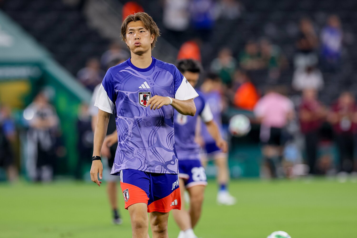 前試合で「仕事」をしたが出場できなかった小川に、鄭大世氏はFWとして思わず同情したという ©Kaoru Watanabe/JMPA
