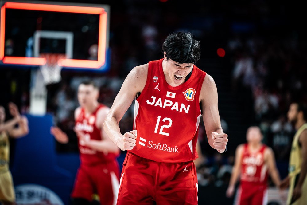攻守に奮闘し続けた渡邊。後半でのチームの強さには自信を持つ　©FIBA