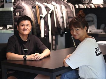 本田、柿谷を支え、青森山田も支援。バランススタイルとサッカーの関係。<Number Web> photograph by BALANCE STYLE INC