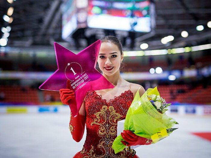 15歳のザギトワがフランス杯制覇。三原4位、白岩6位で日本勢に課題も。＜Number Web＞ photograph by ISU via Getty Images