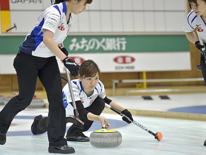 カーリング日本選手権、LSが初優勝。本橋の妊娠離脱とメンバーの「自立」。＜Number Web＞ photograph by Kyodo News