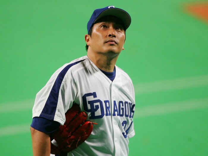 球界唯一の“50歳現役”には「ラジコンが役立った」!? 中日レジェンド・山本昌が語った“40代でも大活躍”のワケ「ラジコンと知り合う前だったら…」＜Number Web＞ photograph by BUNGEISHUNJU