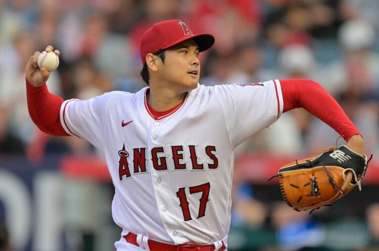 8月9日に今季10勝目をあげた大谷翔平だが、23日の登板で右肘靭帯を損傷。少なからず“前兆”はあったものの、首脳陣はストップをかけることができなかった ／ photograph by Getty Images