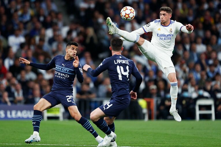 なぜレアル・マドリーは「CLで異常に勝負強い」のか “完璧だったはず”のマンCを逆転…カメラマンが震えた「伝統と成功体験の継承」(25)