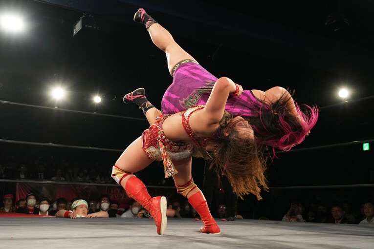 Sareeeの裏投げバックドロップ