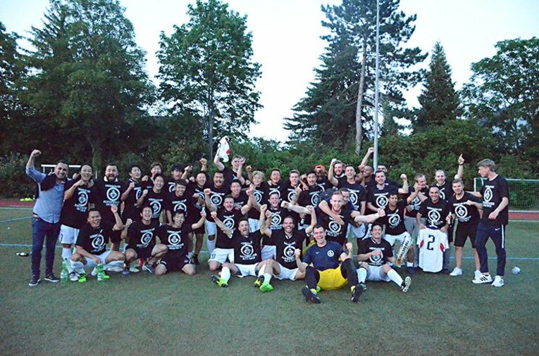 日本人設立の独クラブが5年連続昇格。岡崎慎司と滝川二先輩の下剋上物語。(2)