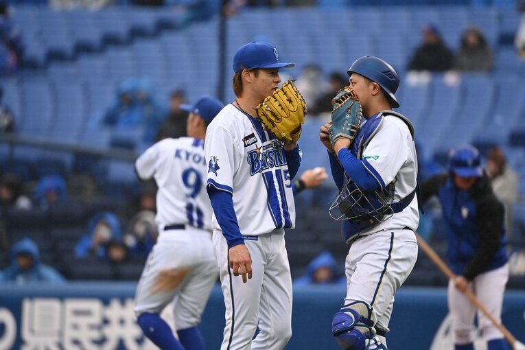 先輩や首脳陣と進んでコミュニケーションを取ろうとするタイプ　©Naoya Sanuki