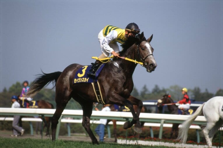 1998年皐月賞を制したセイウンスカイ　©Keiji Ishikawa