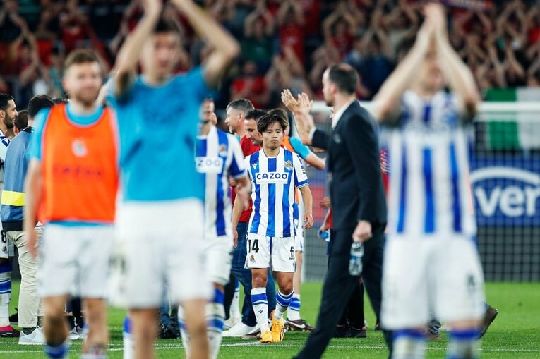 「タケ、今日はお前の日になる」と監督に送り出された通り…久保建英21歳の7点目→“MVP後ひっそり行動”をカメラマンは見た(41)