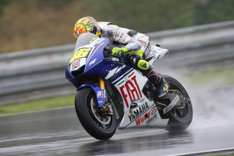 2008年のロッシはヤマハで3年ぶりの王座を獲得し、翌2009年も連覇　photograph by Satoshi Endo