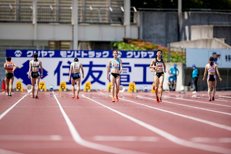がけっぷち福島千里はなぜ復活できたのか 「首の皮一枚つながった」30代ランナーに残された五輪出場への“2つの道” (2)