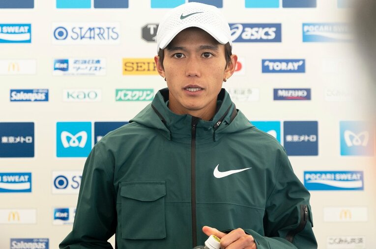 現役復帰後、2戦目となる東京マラソンを2時間6分13秒と自己3番目の記録で走りきった大迫傑。レース前にマラソンランナーとして秘めた葛藤を明かしていた ／ photograph by Shota Matsumoto