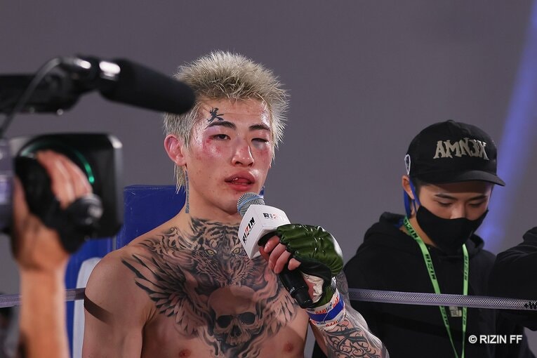 今回の試合を、平本は「足りないのは格闘技の経験」だと振り返った　©RIZIN FF