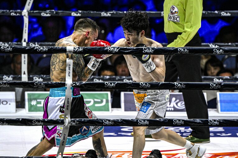 寺地拳四朗vs.ヘッキー・ブドラー　©Takuya Sugiyama