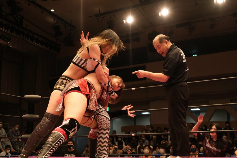 “元アイドルのパワーファイター”ひめか覚醒の日…父の死を乗り越え、スターダムリーグ戦で林下詩美にも勝利「もうクヨクヨしてられない」(17)