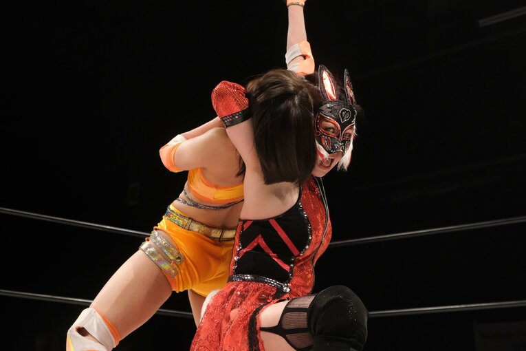 サイコロで勝敗が決まる？ 人気団体が “脱プロレス”で見せる女優たちのチャレンジとは…エース青野未来「エンタメだけど闘いがある」(52)