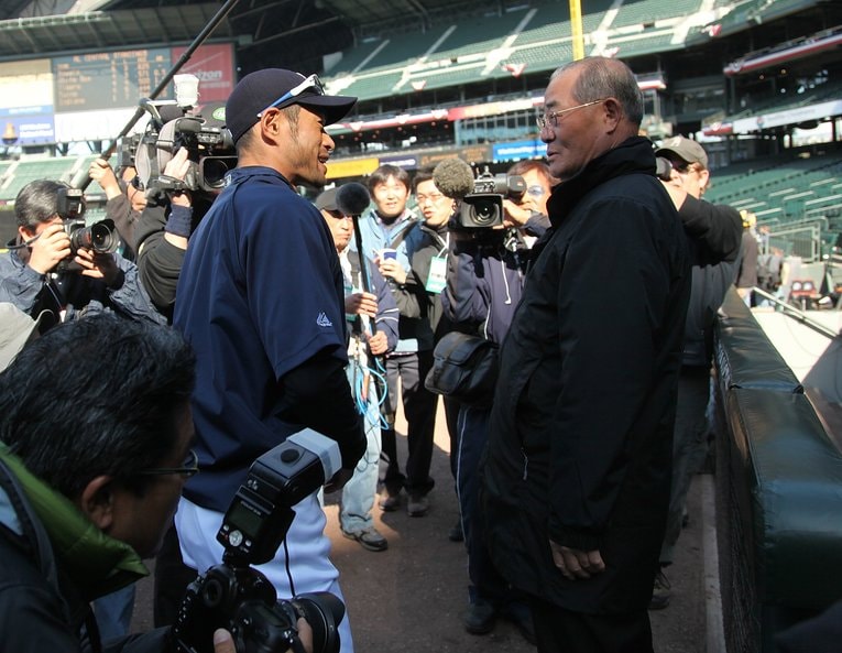 イチローの偉業達成を見守りに駆け付けた張本氏©Getty Images