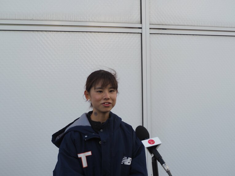 取材に応える不破　©Yu Saito