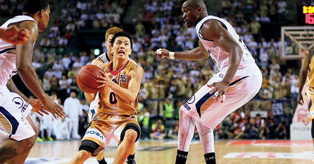 富樫勇樹――ファイナルで負けて決めたアメリカ再挑戦。 - Bリーグ