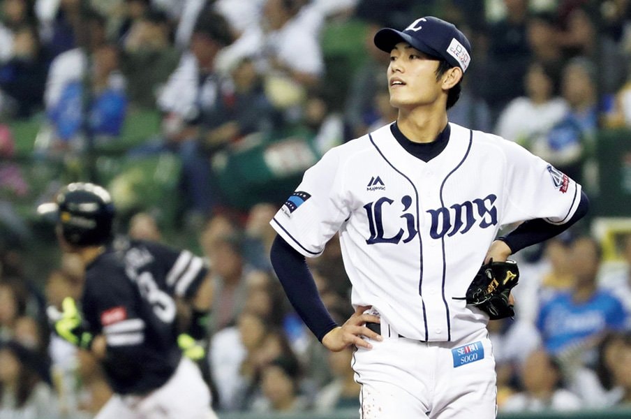 胴上げ投手にはなれずとも。今井達也と血染めのボール。~西武の2年目、こだわりはストレート~<Number Web> photograph by KYODO