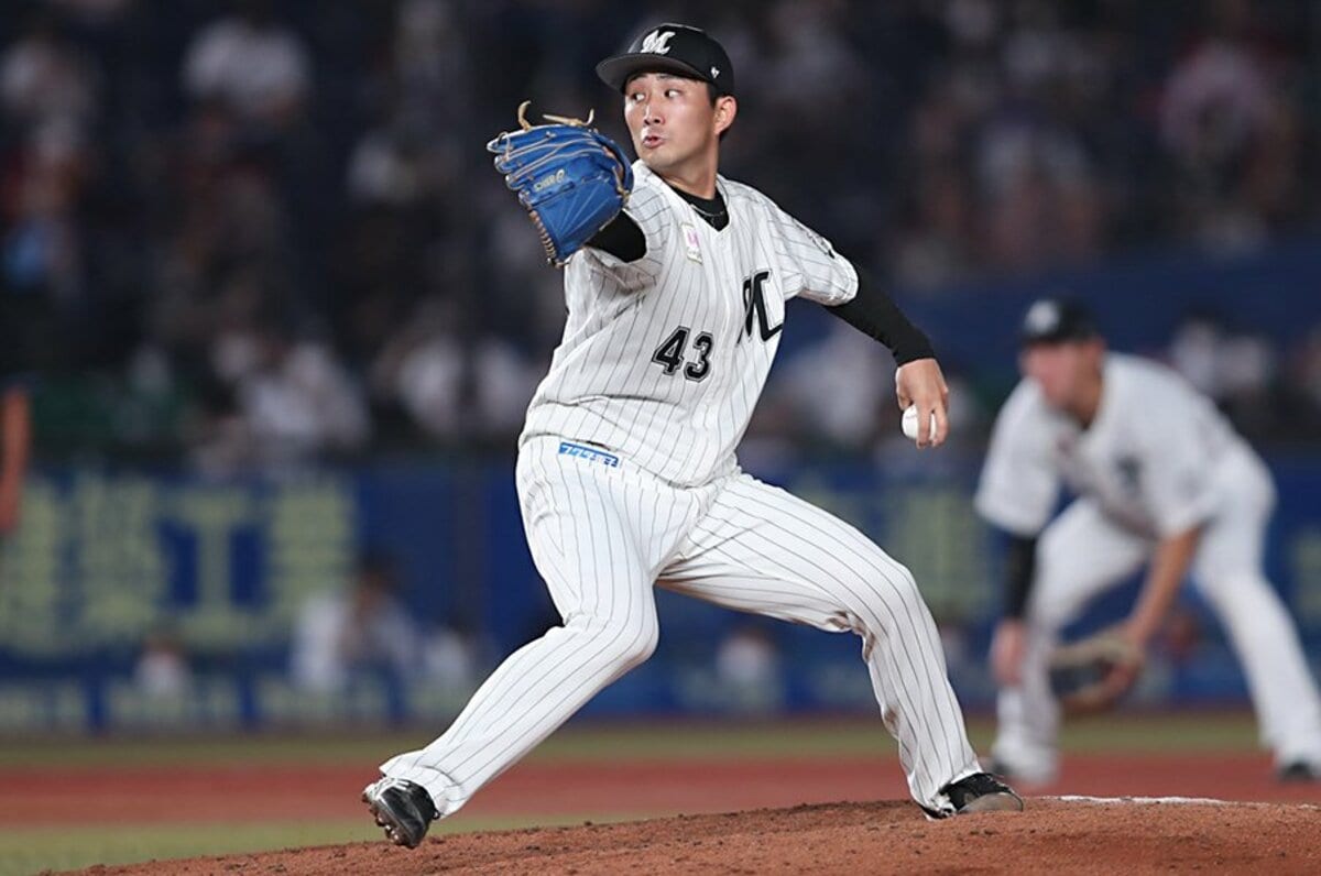 もうダメです」ロッテ小島和哉を救った“美馬さん”の優しい言葉とは