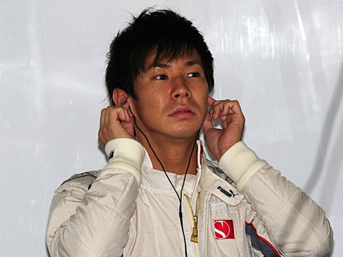 7位入賞の可夢偉が見せた、守りと攻めのドライビング。<Number Web> photograph by Hiroshi Kaneko
