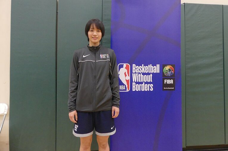 より上のレベルのバスケットボールを知ることで、さらに好きになる……林真帆の挑戦は始まったばかりだ。 ／ photograph by Yoko Miyaji