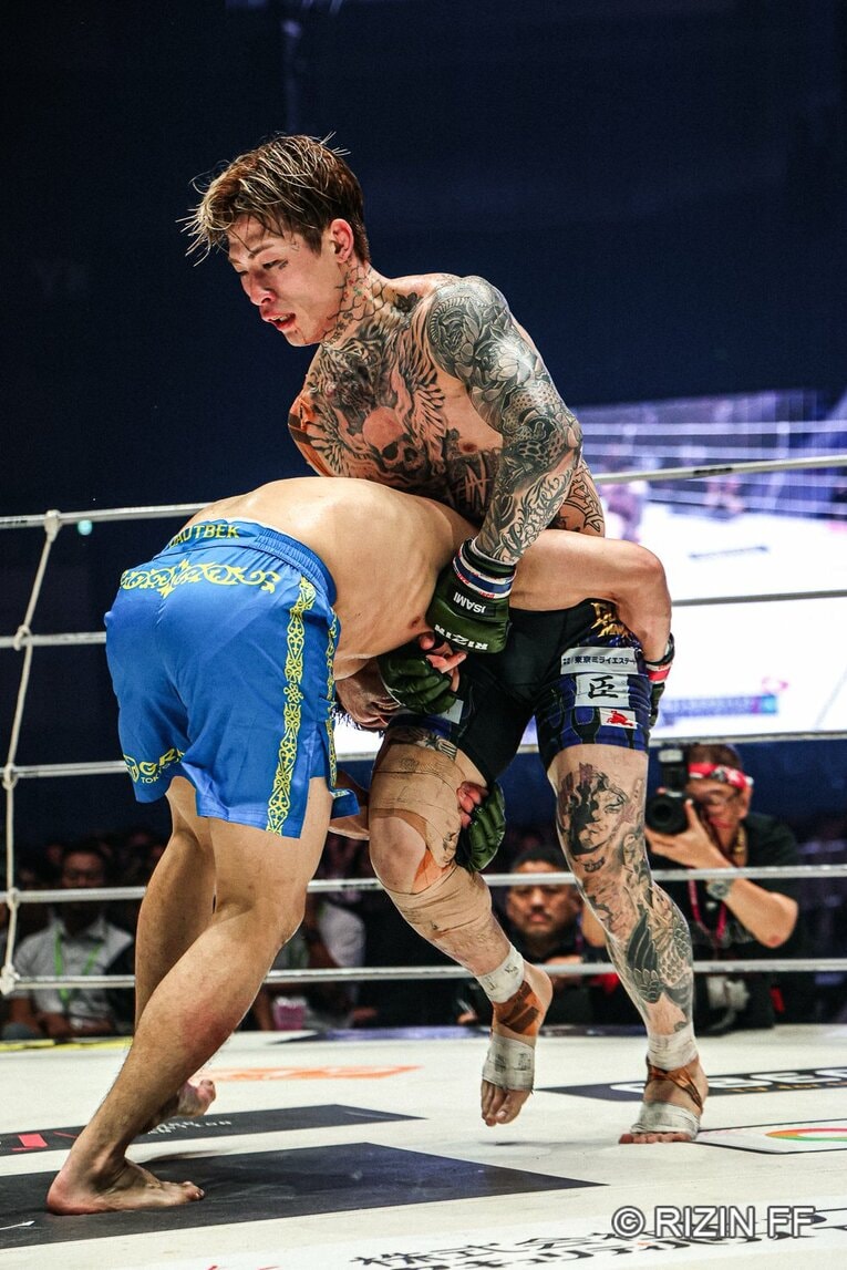 『超RIZIN.5』平本蓮vs.カルシャガ・ダウトベック　©RIZIN FF