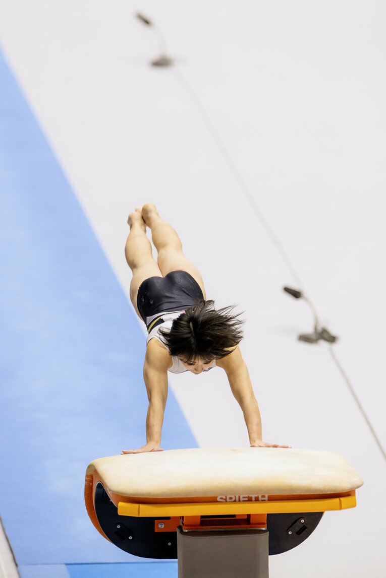 体操・村上茉愛、“恐怖の涙”を乗り越え五輪へ視界良好 「チュソビチナ」成功に見る24歳の確かな進化　(2)