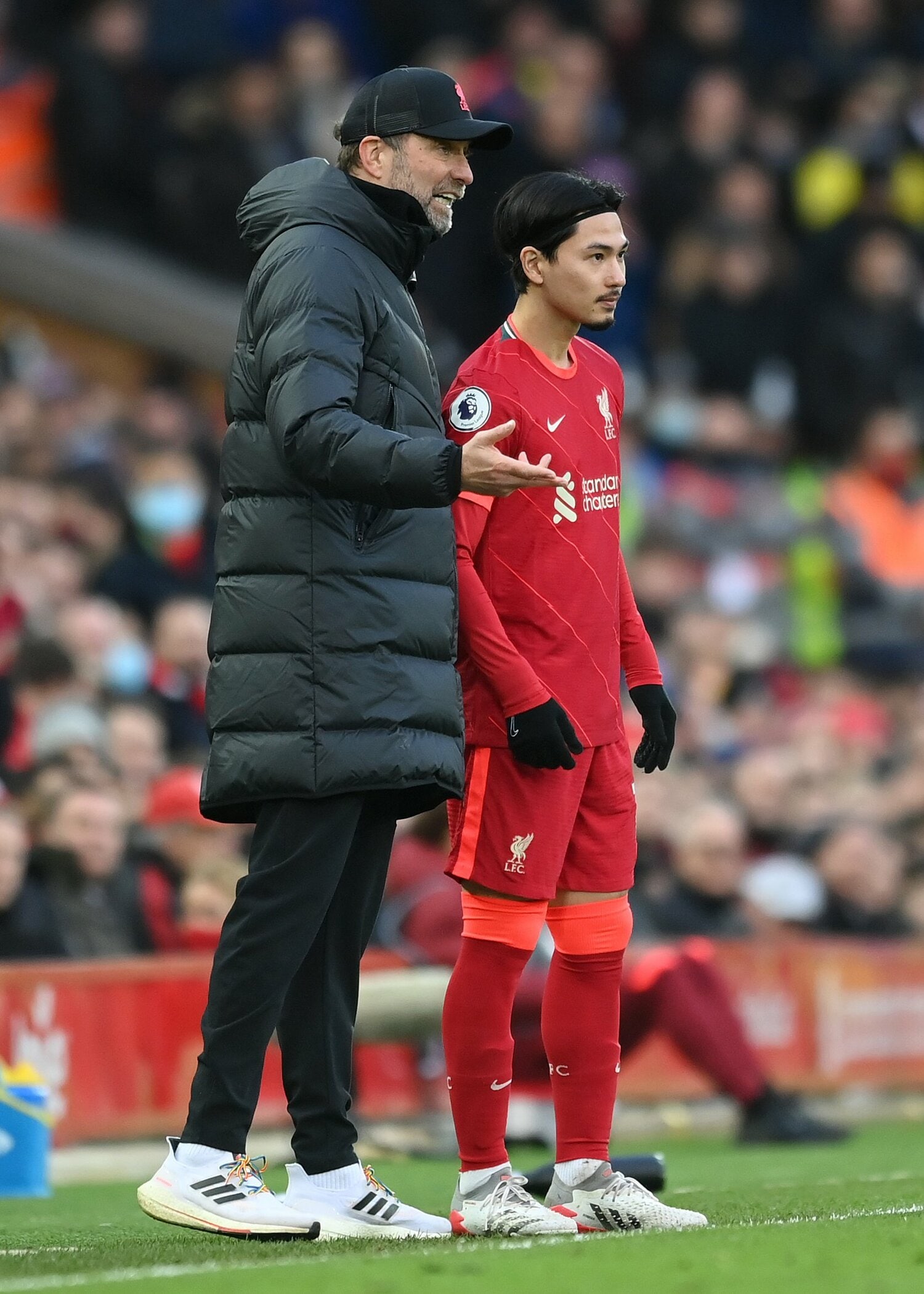 リバプール時代の南野拓実に指示を送るユルゲン・クロップ監督 ©︎Getty Images