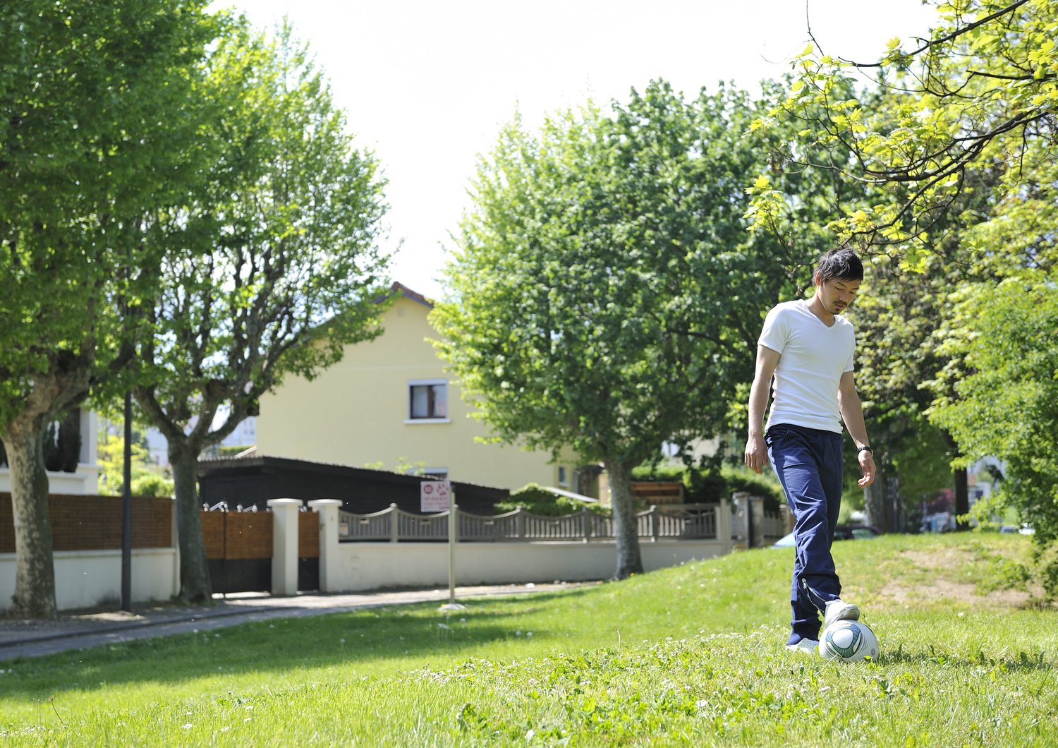 グルノーブルの街並みで ©Takuya Sugiyama